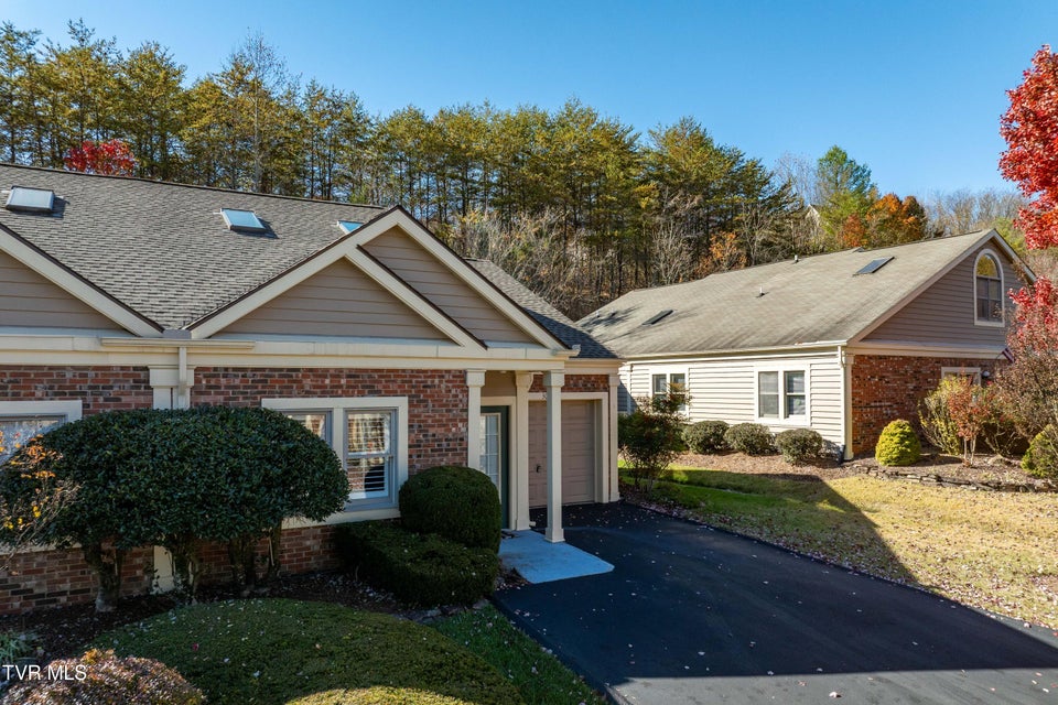 Photo #2: 308 Arbor Terrace