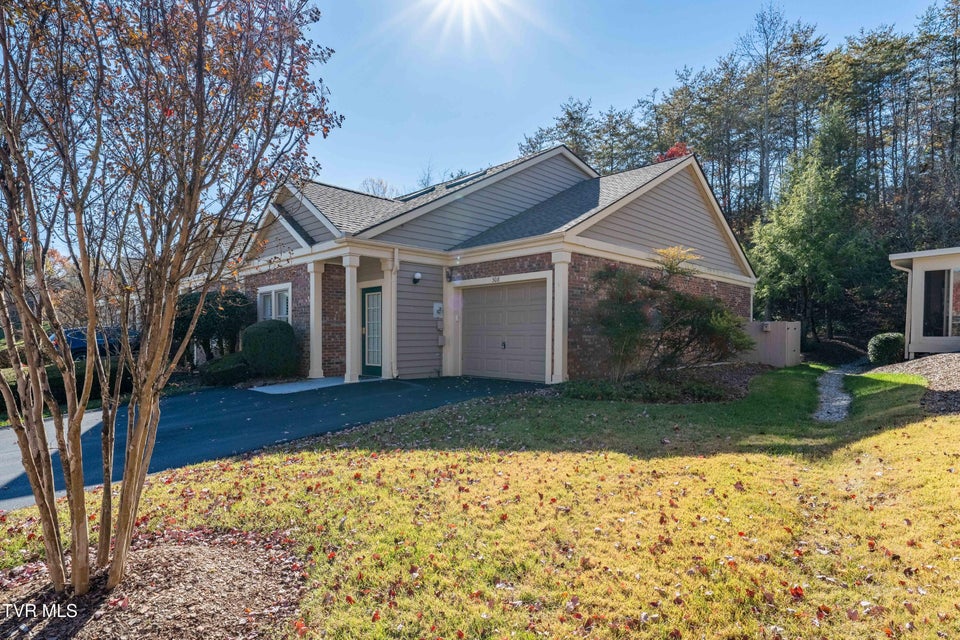 Photo #6: 308 Arbor Terrace