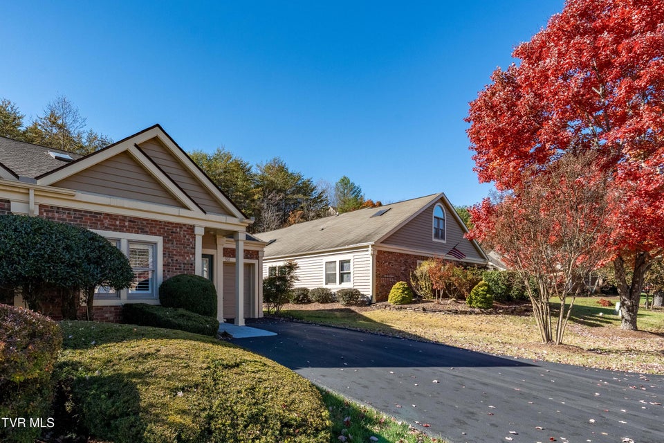 Photo #8: 308 Arbor Terrace