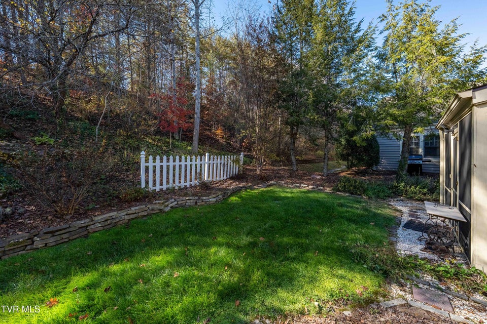 Photo #17: 308 Arbor Terrace