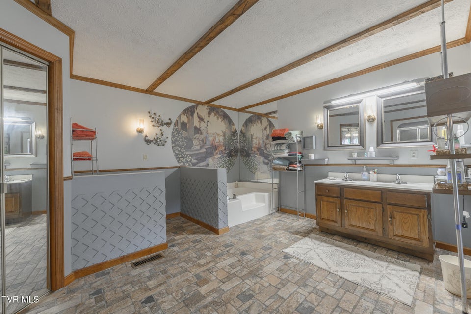 Photo #11: 1528 Irondale Road