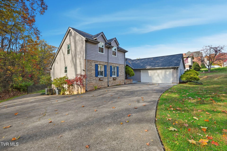 Photo #56: 212 Old Castle Road