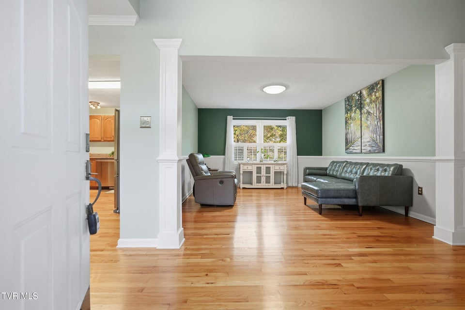 Photo #6: 212 Old Castle Road