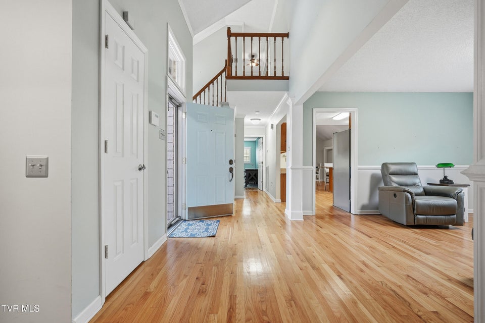 Photo #5: 212 Old Castle Road