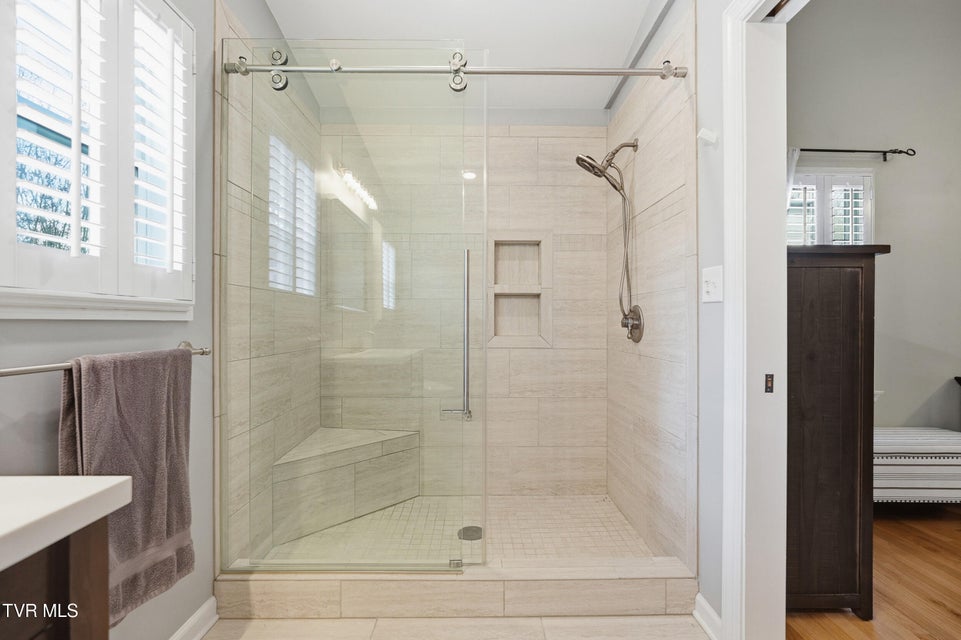 Photo #20: 212 Old Castle Road