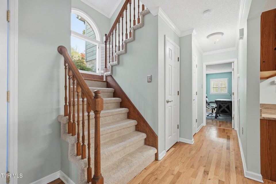 Photo #27: 212 Old Castle Road