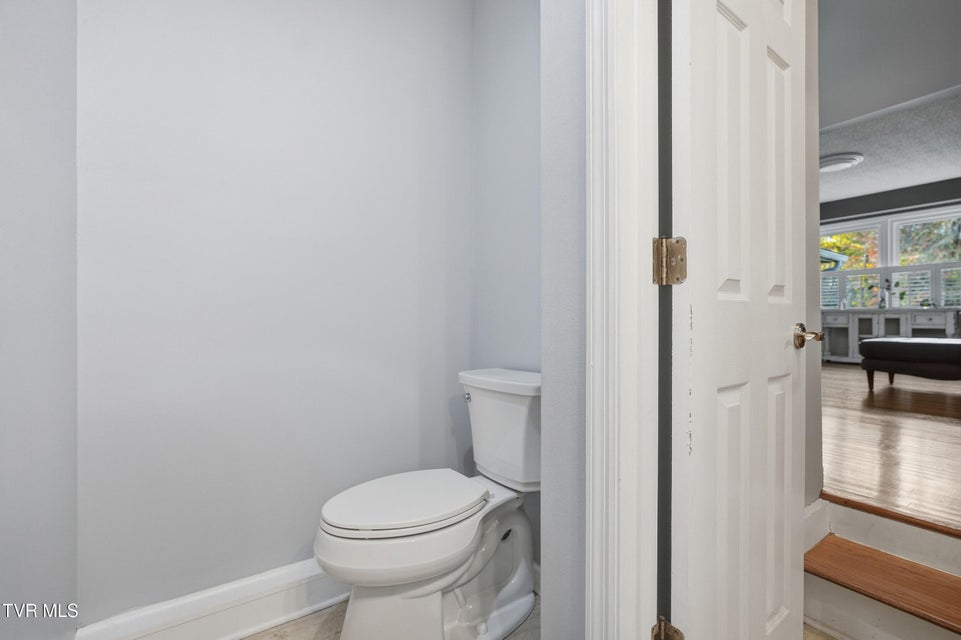 Photo #36: 212 Old Castle Road