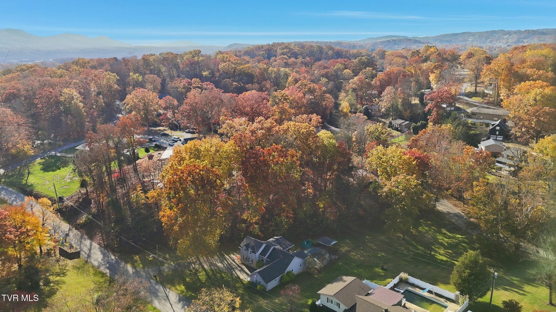 Photo #51: 212 Old Castle Road