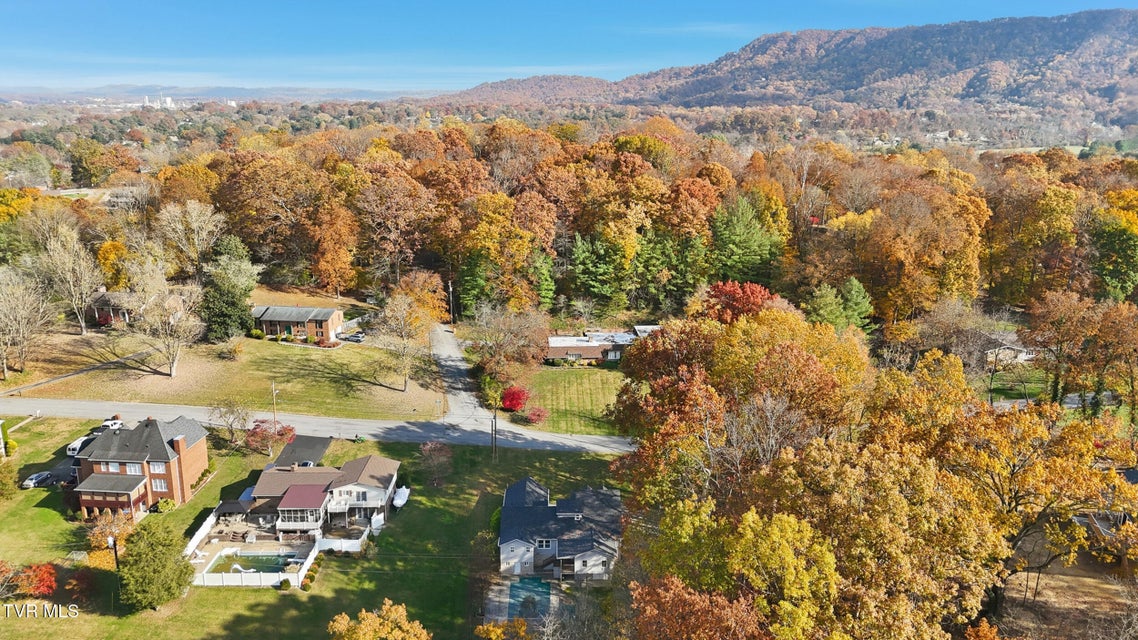 Photo #53: 212 Old Castle Road