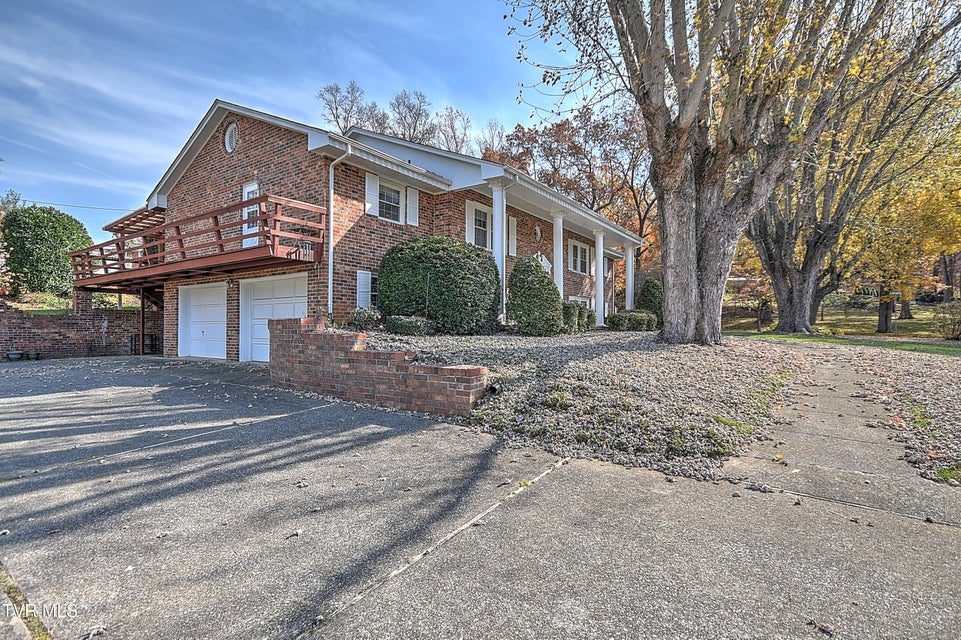 Photo #34: 1900 Northwood Drive