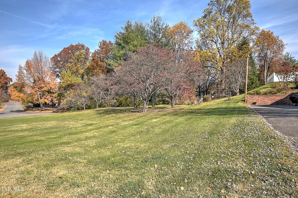 Photo #36: 1900 Northwood Drive