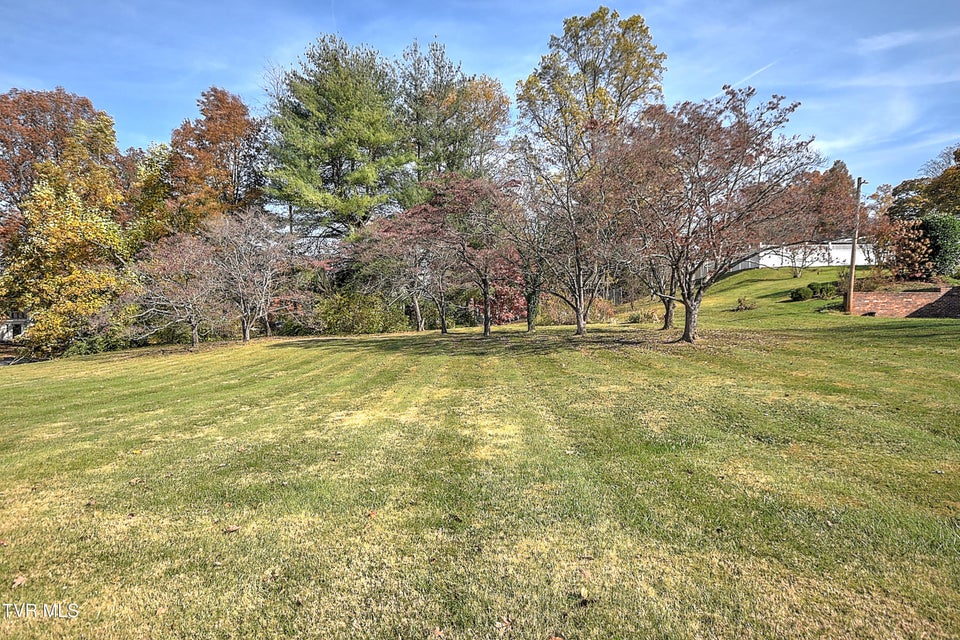 Photo #38: 1900 Northwood Drive