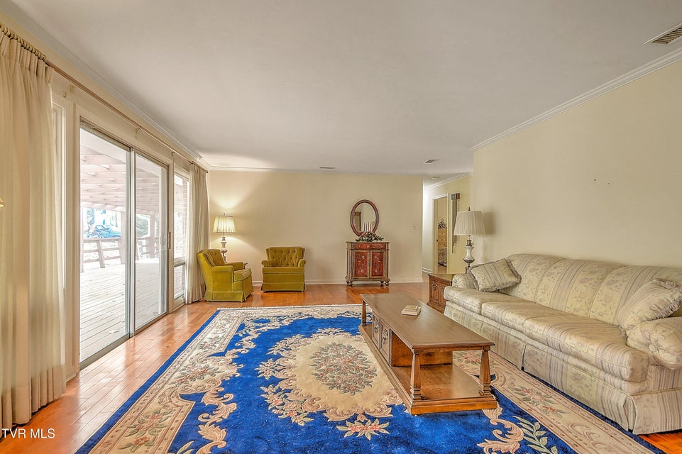 Photo #5: 1900 Northwood Drive