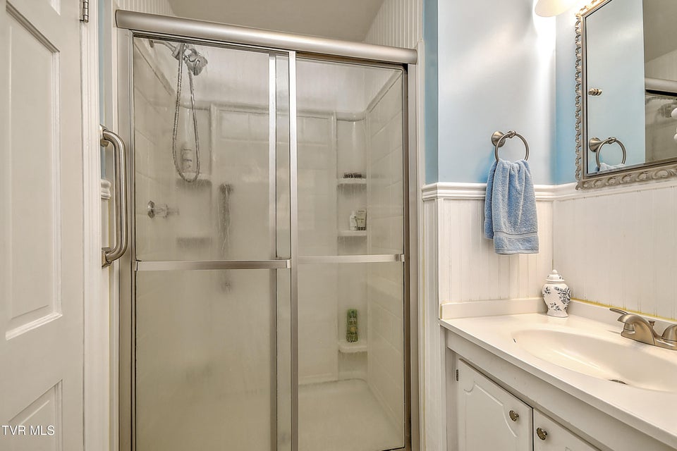 Photo #25: 1900 Northwood Drive