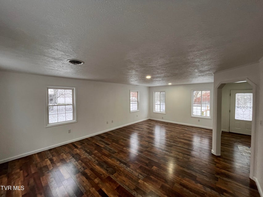 Photo #25: 12151 Retford Road