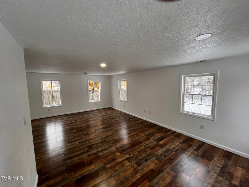 Photo #24: 12151 Retford Road