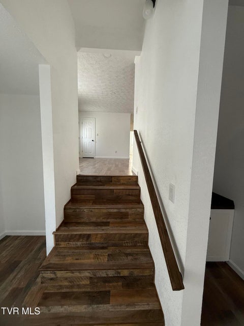 Photo #3: 12151 Retford Road