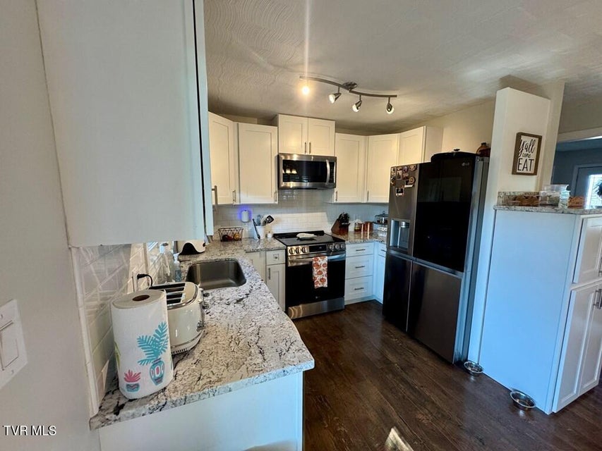 Photo #15: 218 Green Acres Drive