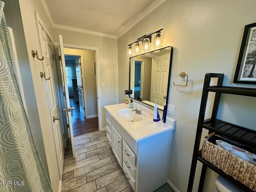 Photo #18: 218 Green Acres Drive