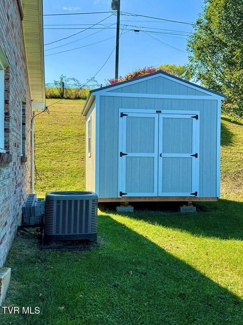 Photo #26: 218 Green Acres Drive