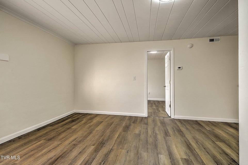 Photo #30: 1389 Ash Street