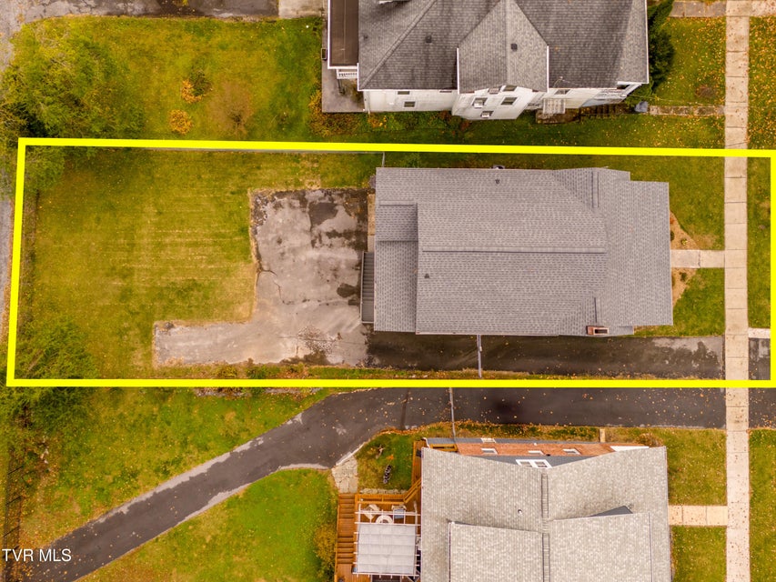 Photo #39: 913 Maryland Avenue