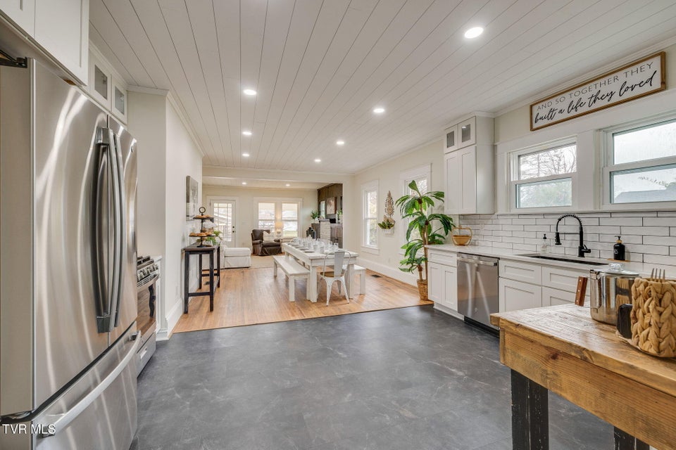 Photo #12: 610 Myrtle Avenue