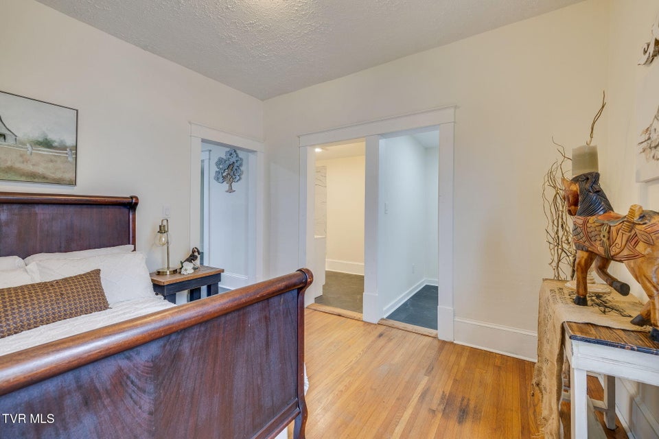 Photo #14: 610 Myrtle Avenue