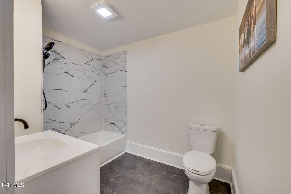 Photo #15: 610 Myrtle Avenue