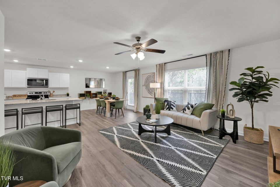 Photo #12: 695 Saint Andrews Drive 