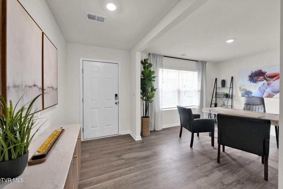 Photo #33: 695 Saint Andrews Drive 