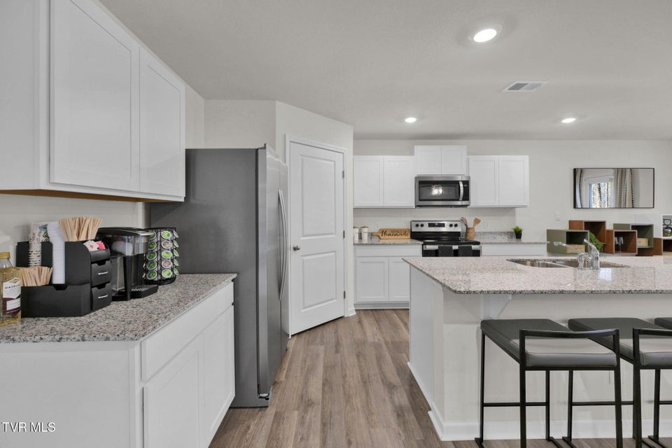 Photo #3: 699 Saint Andrews Drive 