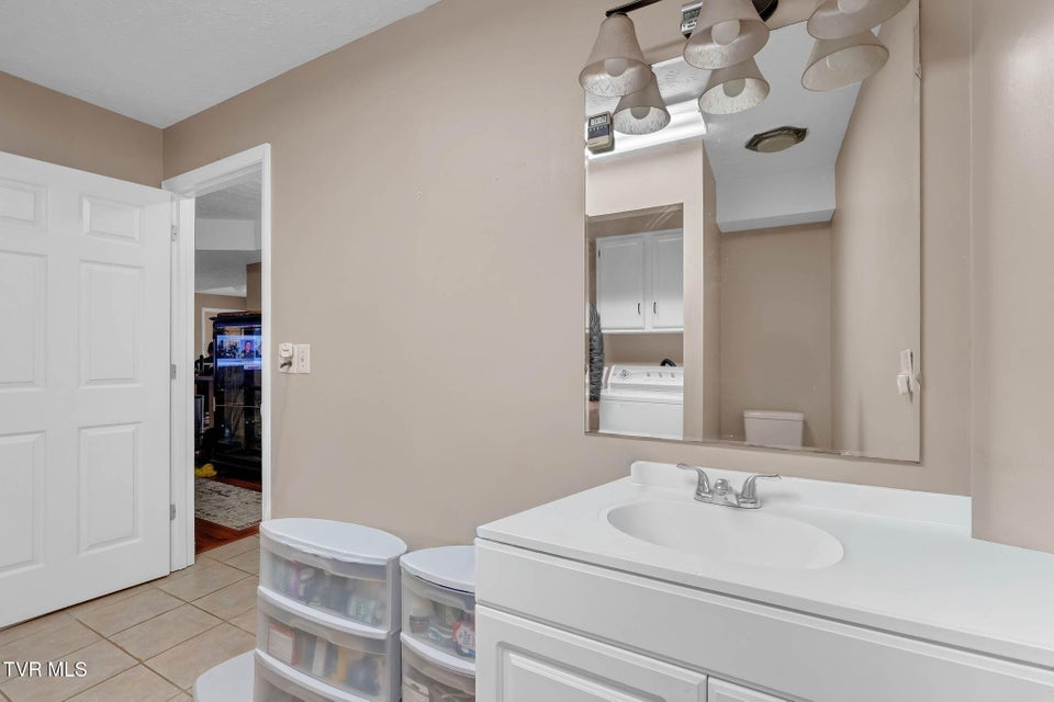 Photo #37: 117 Sandpiper Circle