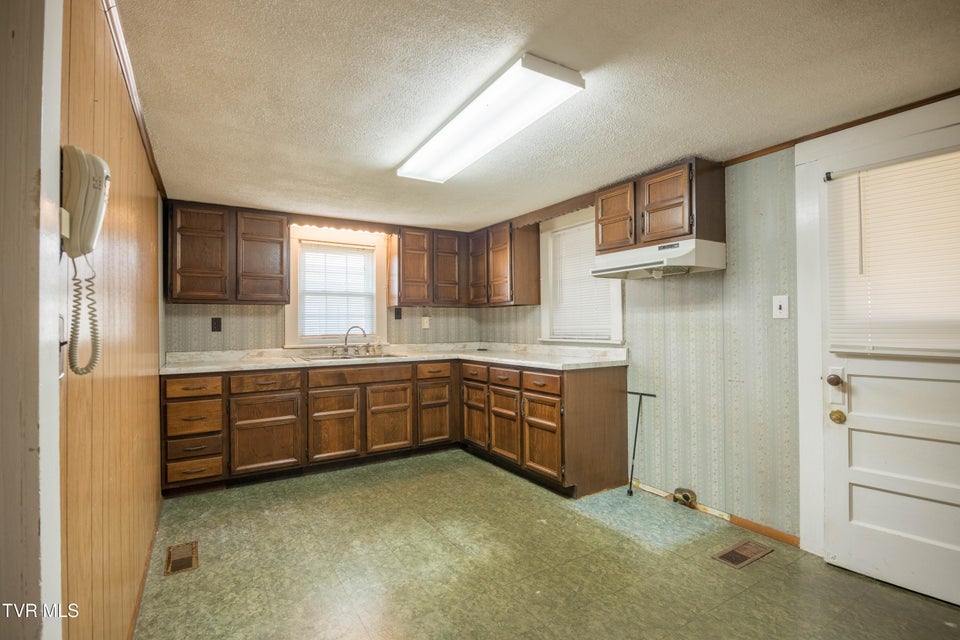 Photo #6: 200 Massengill Place