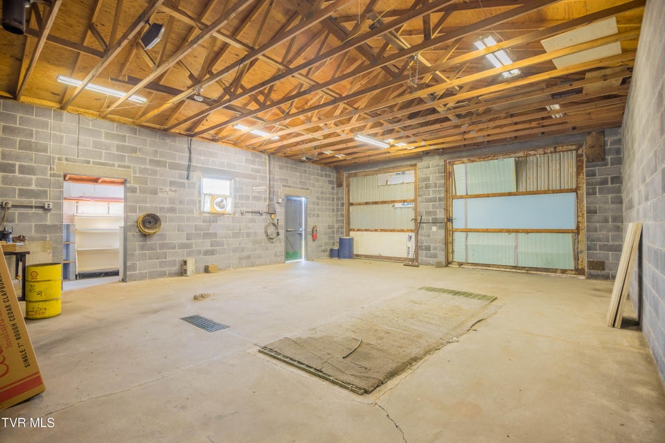 Photo #22: 200 Massengill Place