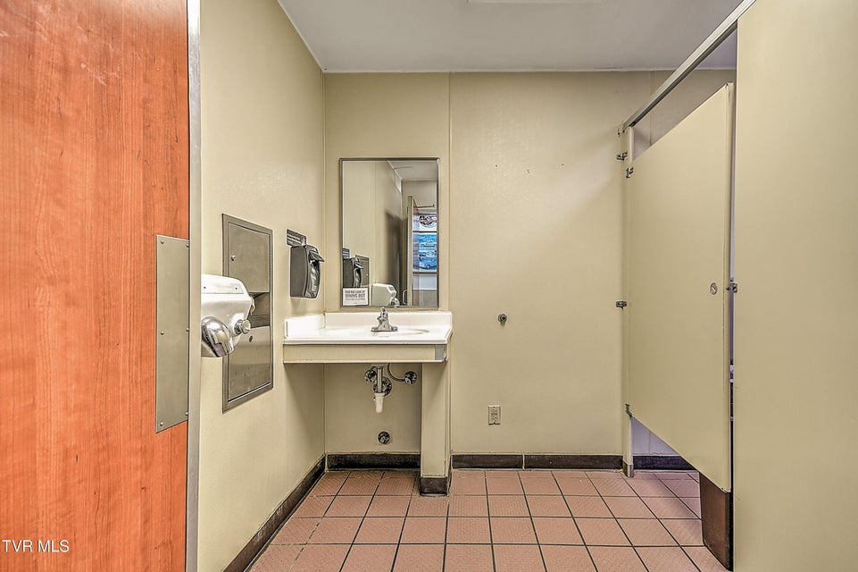 Photo #5: 1502 N Main Ave Avenue