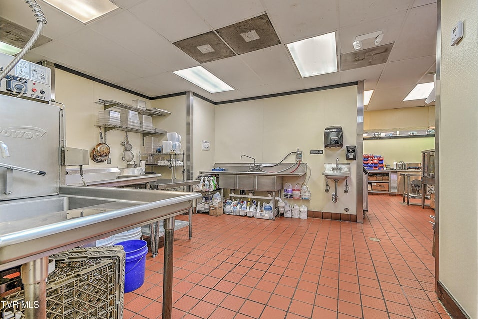 Photo #25: 1502 N Main Ave Avenue