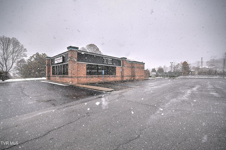 Photo #31: 1502 N Main Ave Avenue