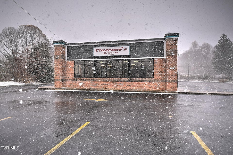 Photo #32: 1502 N Main Ave Avenue