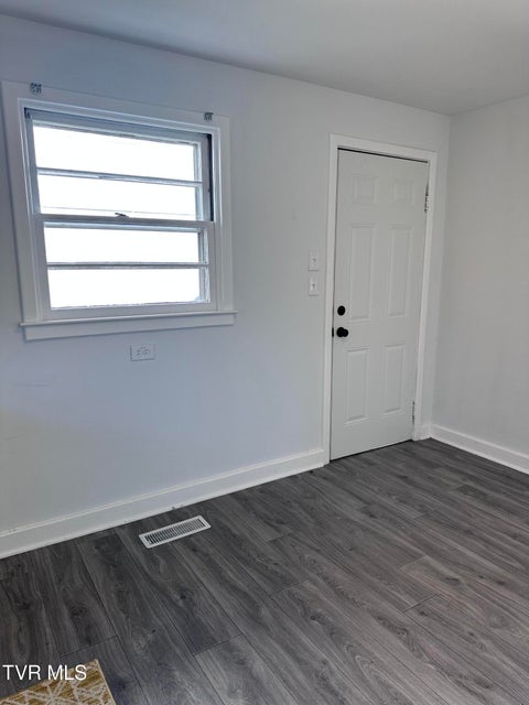 Photo #21: 526 Mount Ida Place