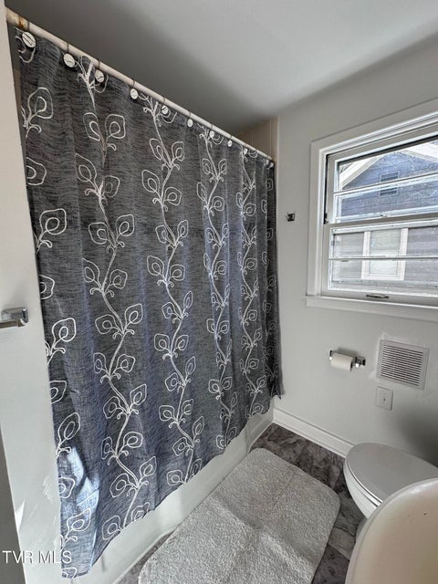 Photo #27: 526 Mount Ida Place