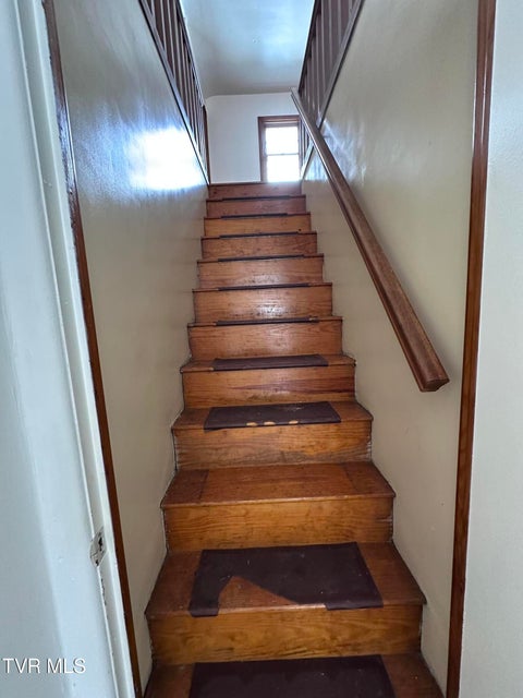 Photo #29: 526 Mount Ida Place