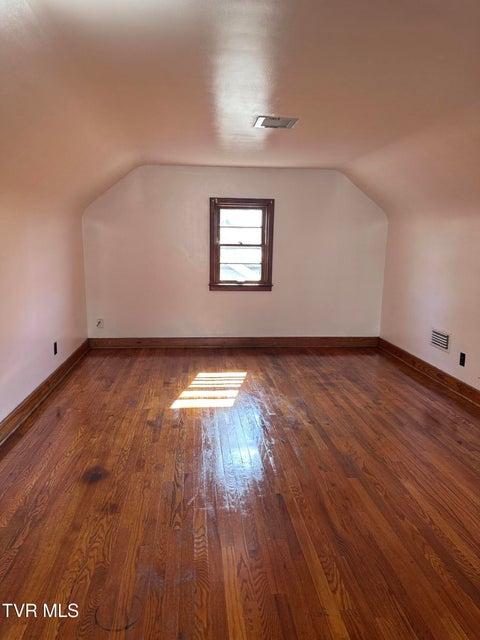 Photo #30: 526 Mount Ida Place