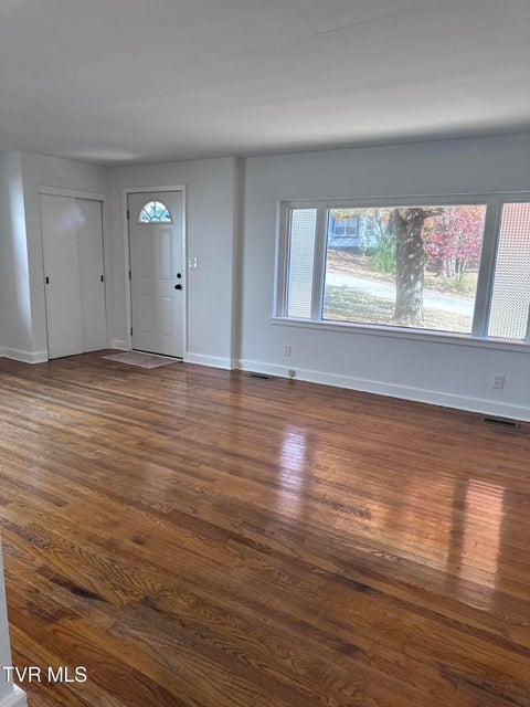 Photo #11: 526 Mount Ida Place