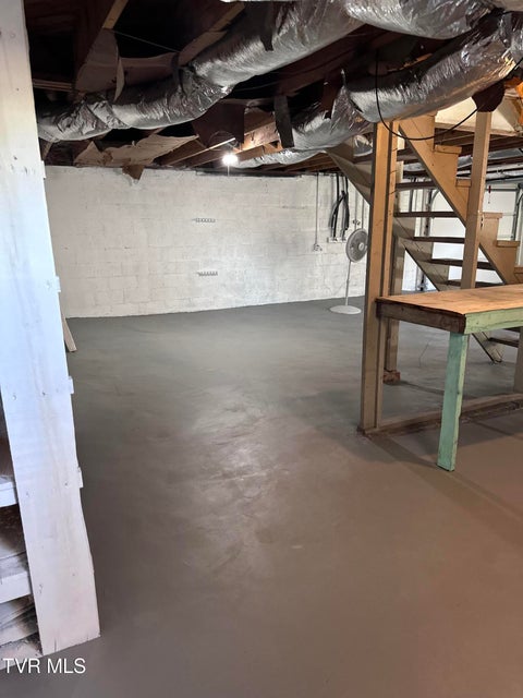 Photo #40: 526 Mount Ida Place