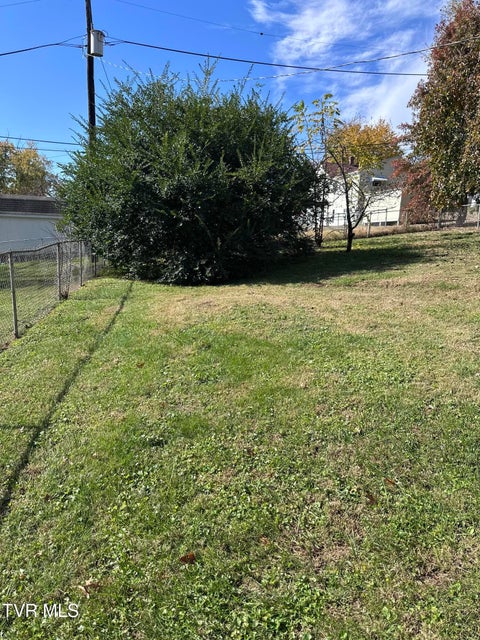 Photo #51: 526 Mount Ida Place