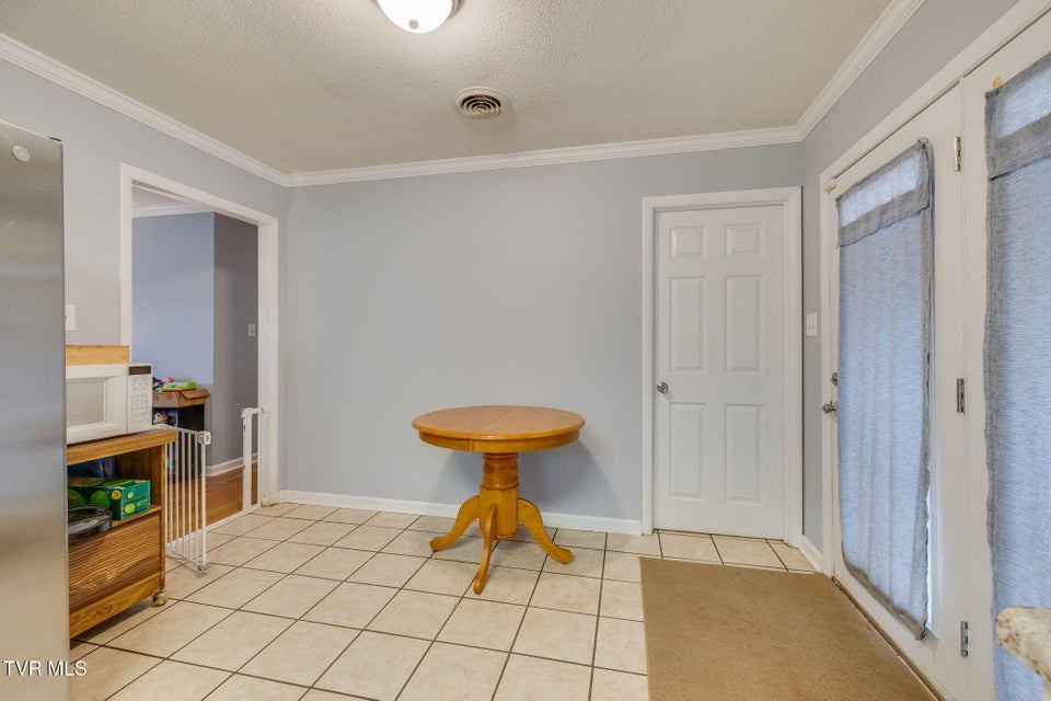 Photo #11: 237 Paramount Drive