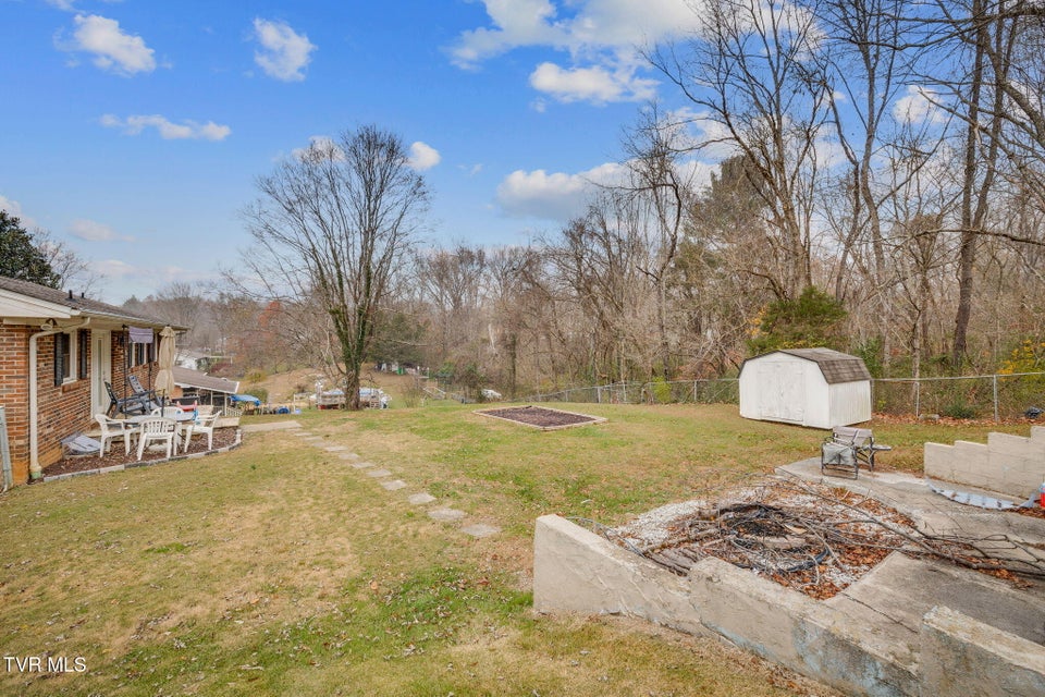 Photo #31: 237 Paramount Drive