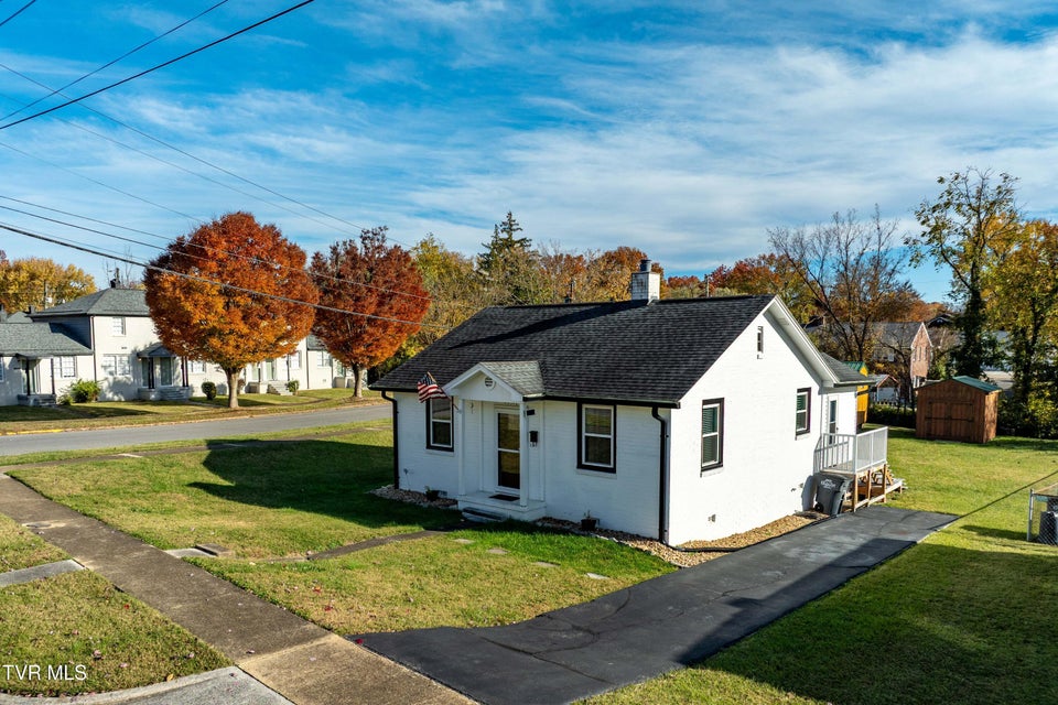 Photo #2: 1457 Garden Drive