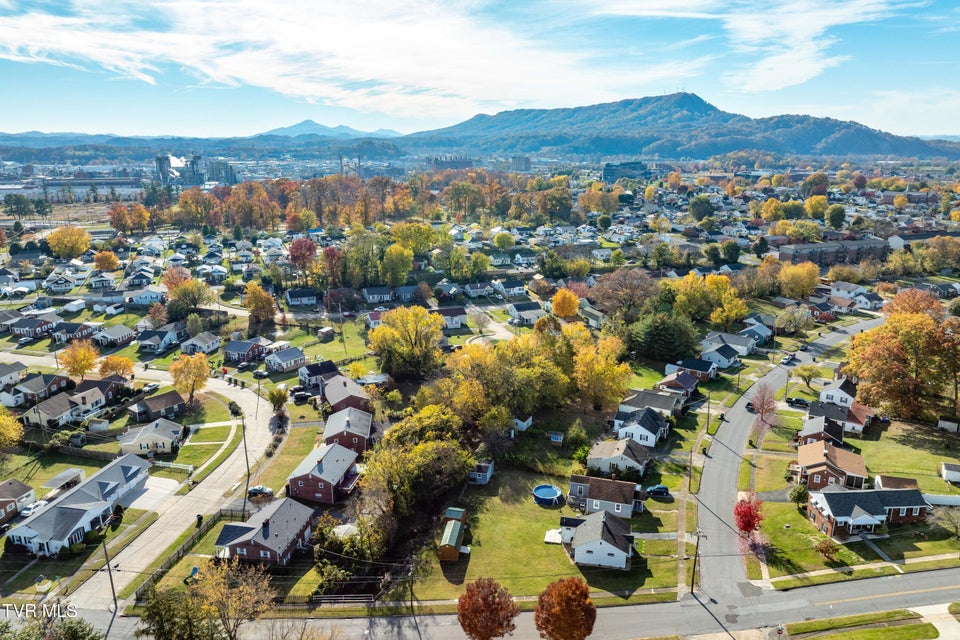 Photo #20: 1457 Garden Drive